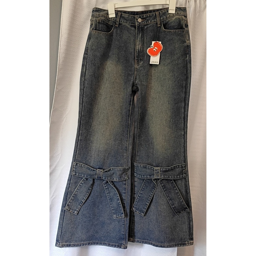 Cider Women's Flared Jeans Sz XL Medium Wash Blue Denim Wide Leg Bows